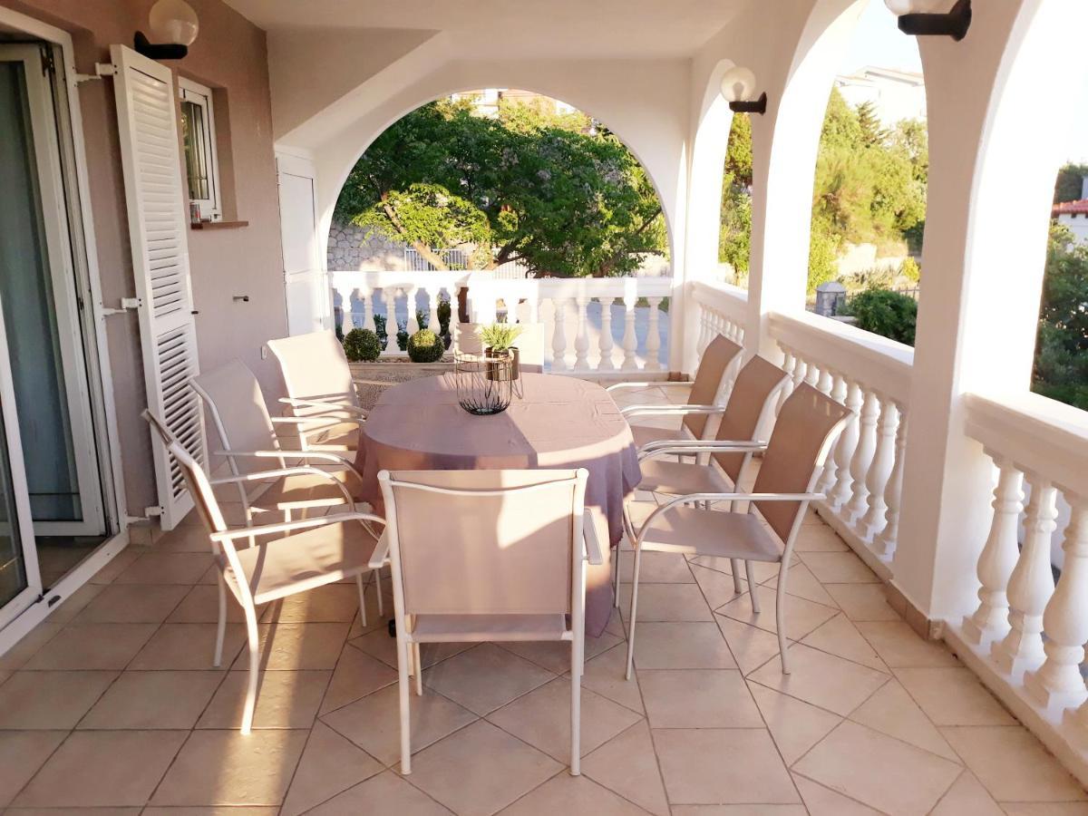 Villa Mihaela - Apartment Ika Cesarica Extérieur photo